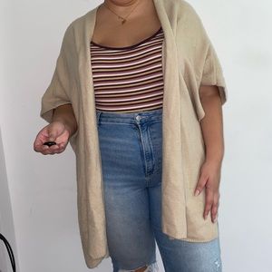 Knitted shawl/vest/jacket